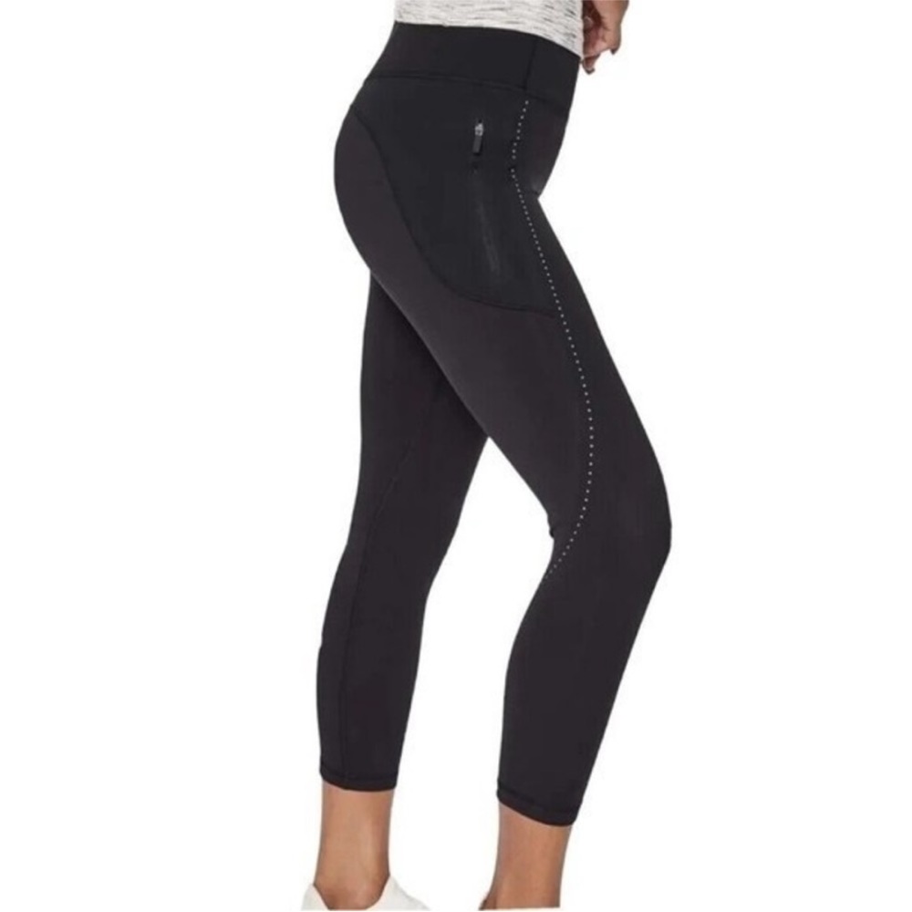 Lululemon Womens Extra Mile Crop Reflective Black Leggings Crop Size 6 Running